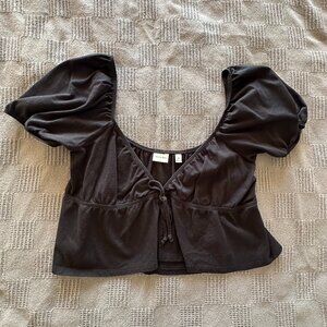 ARITZIA Sunday Best Crop Top